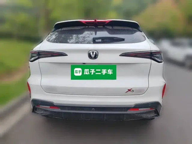 Changan X5 Plus — Фото автомобиля 3