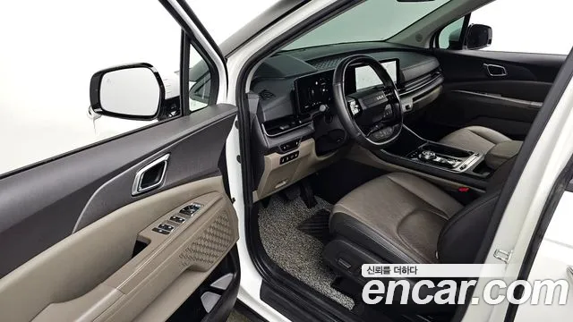 Kia Carnival Generation 4 — Фото автомобиля 10