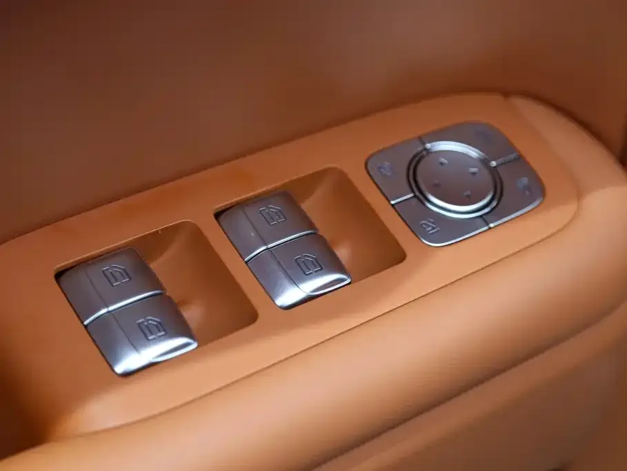 Li Auto Li Auto L7 2023 Pro — Фото автомобиля 11