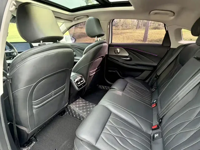 Chery Arrizo 8 — Фото автомобиля 5