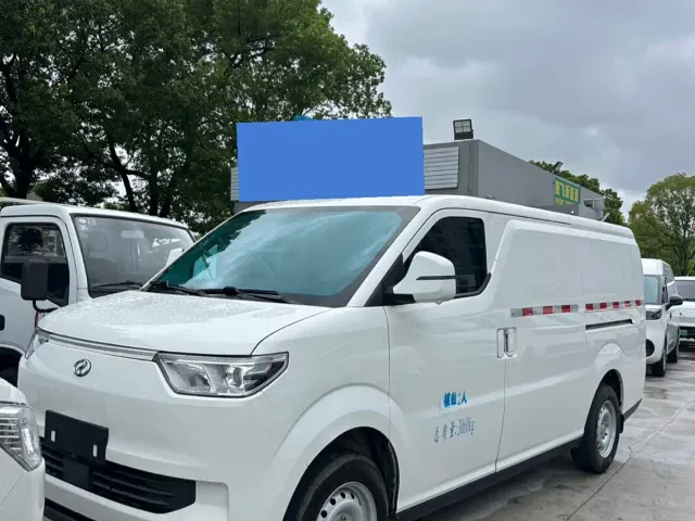 Фотография автомобиля — Ruichi New Energy EC75
