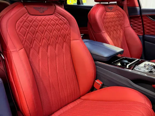 Bentley Flying Spur — Фото автомобиля 13