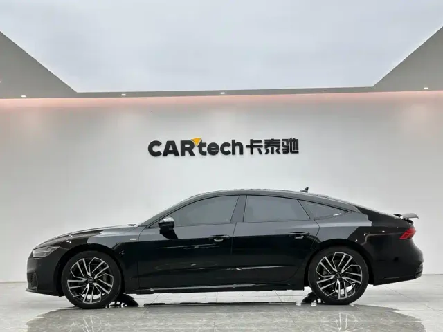 Audi A7 — Фото автомобиля 2