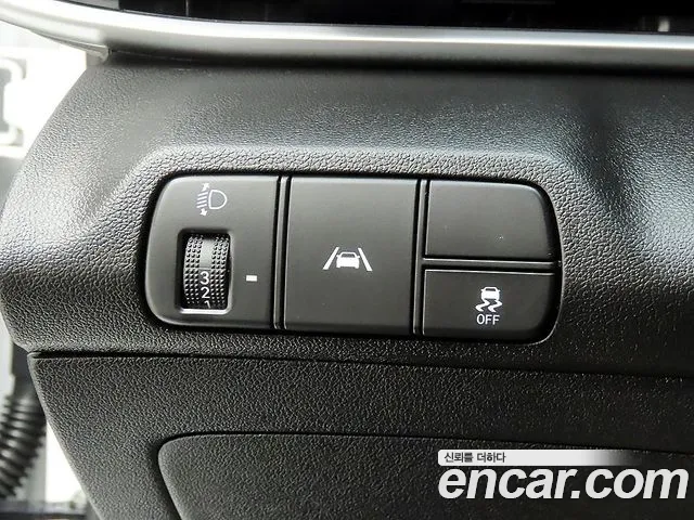 Hyundai Avante CN7 — Фото автомобиля 12