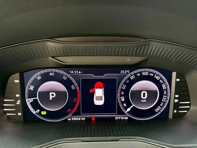 Skoda Superb — Фото автомобиля 10