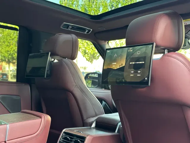 Land Rover Range Rover — Фото автомобиля 14