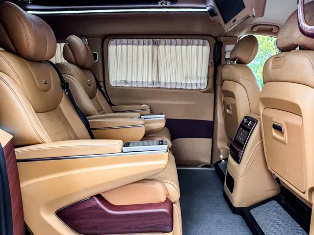 Mercedes-Benz V-Class — Фото автомобиля 15