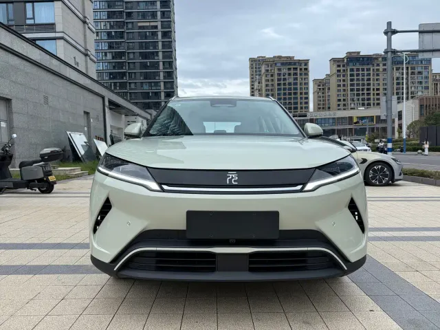 BYD Yuan UP — Фото автомобиля 2
