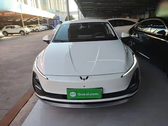 Wuling Starlight — Фото автомобиля 2