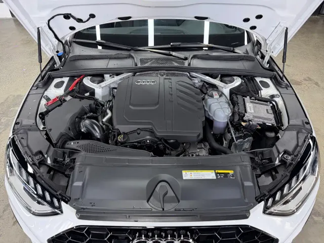 Audi A4L — Фото автомобиля 22