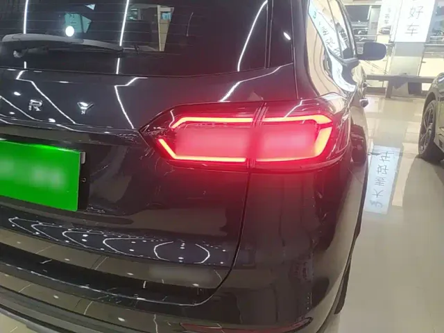 Chery Tiggo 8 — Фото автомобиля 7