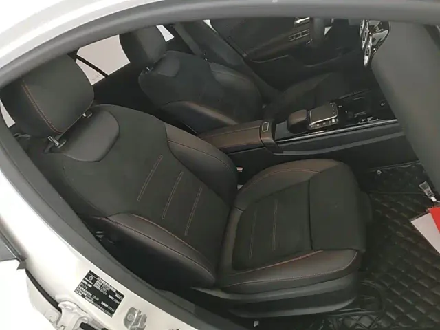 Mercedes-Benz A-Class — Фото автомобиля 24