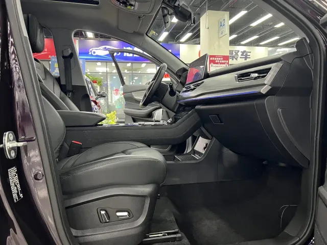 Chery Tiggo 8 — Фото автомобиля 6