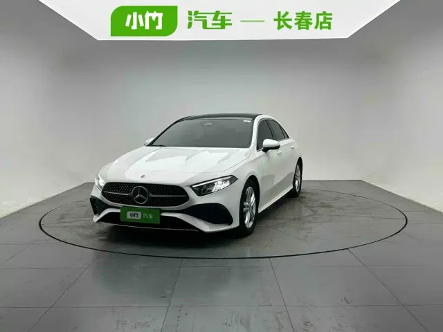 Фотография автомобиля — Mercedes-Benz A-Class