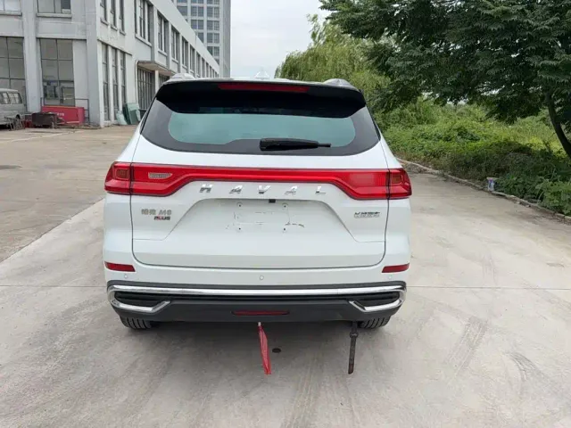 Haval M6 — Фото автомобиля 13