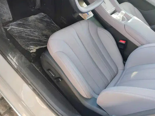 Roewe M7 DMH — Фото автомобиля 9