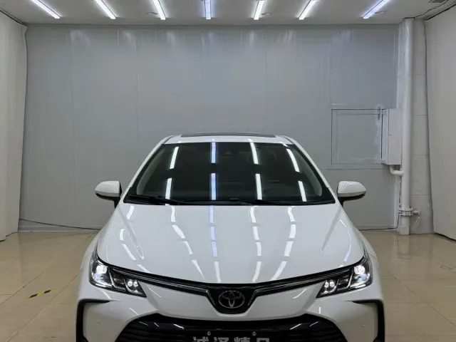Toyota Corolla — Фото автомобиля 2