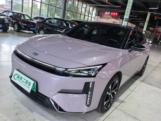 Фотография автомобиля — Geely Galaxy L6
