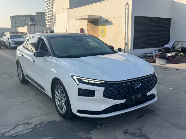 Ford Mondeo 2022 EcoBoost 245 Luxury Edition — Фото автомобиля 3