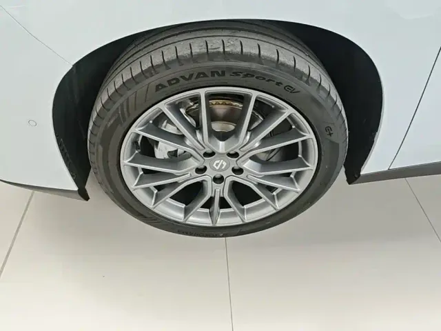 Leapmotor C10 — Фото автомобиля 22