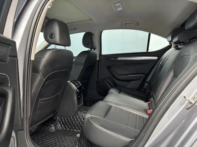 Skoda Superb — Фото автомобиля 5
