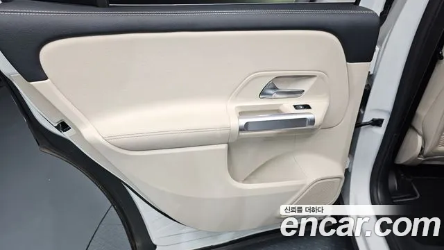 Mercedes-Benz GLB-Class GLB-класс X247 — Фото автомобиля 25