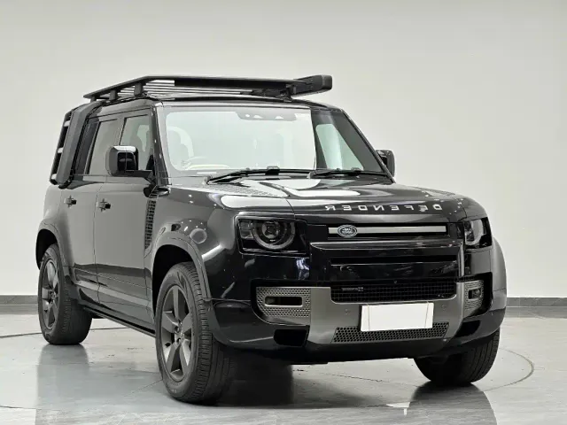 Land Rover Defender — Фото автомобиля 3