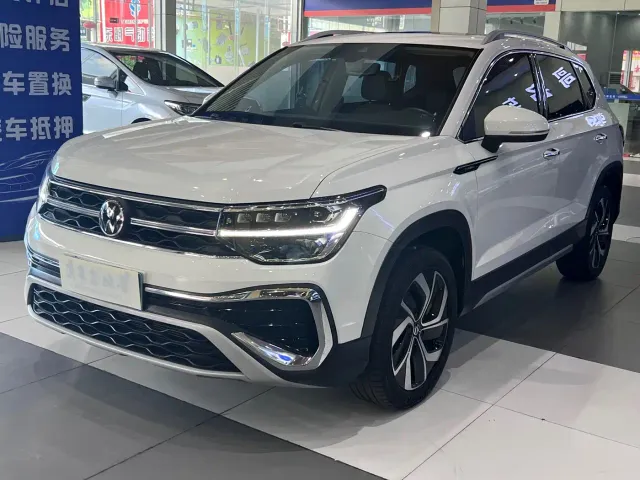Фотография автомобиля — Volkswagen Tharu