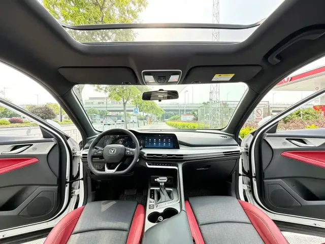 Changan CS35 Plus — Фото автомобиля 11