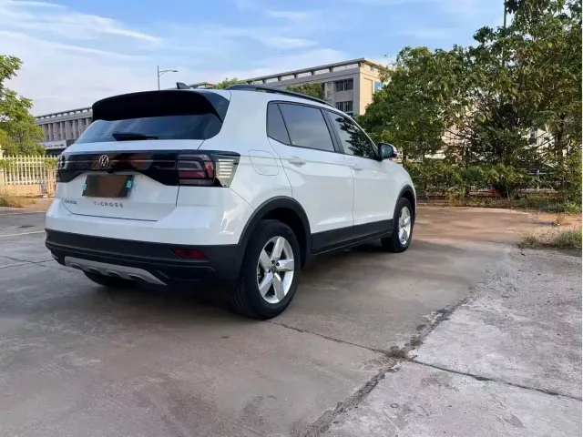 Volkswagen T-Cross — Фото автомобиля 5