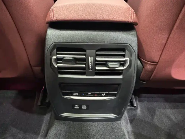 BMW 3 Series — Фото автомобиля 16