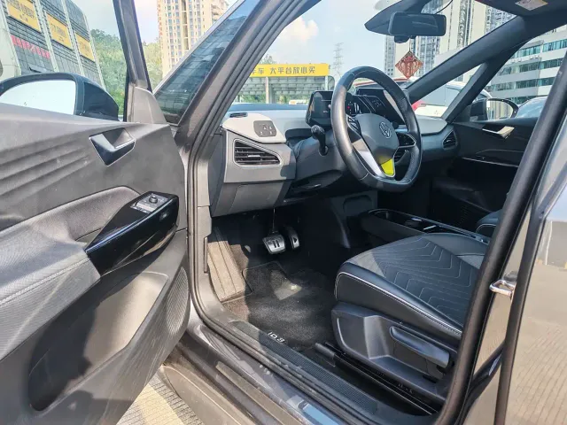 Volkswagen ID.3 — Фото автомобиля 3