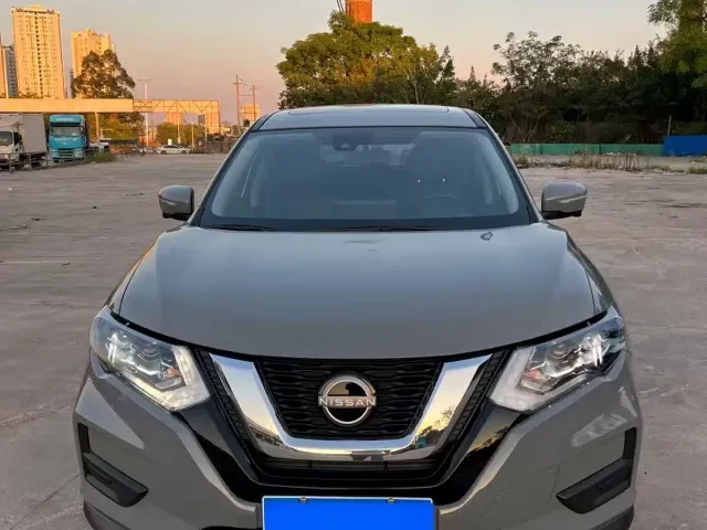 Nissan X-Trail — Фото автомобиля 2