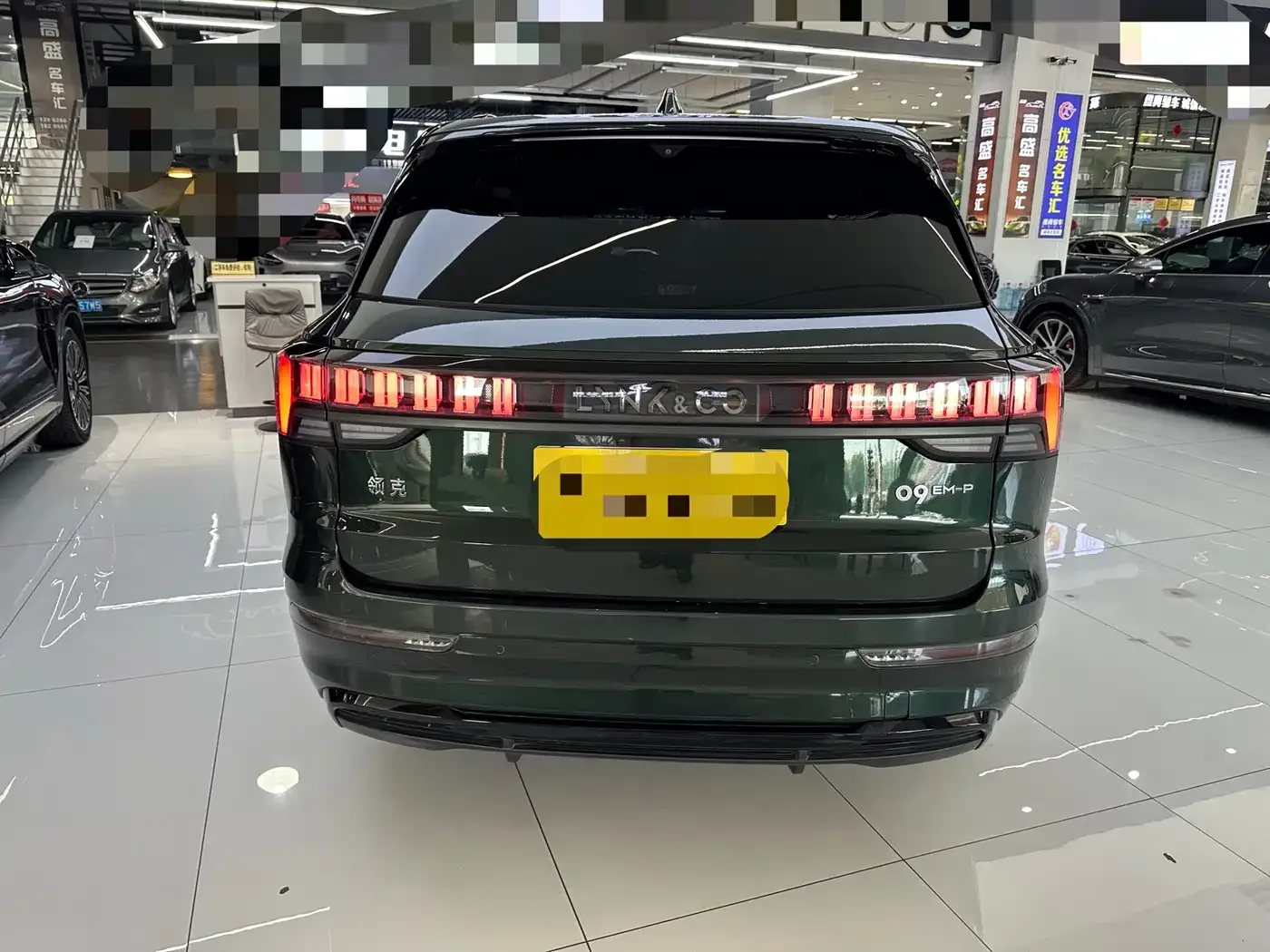 Lynk & Co Lynk & Co 09 EM-P 2024 2.0TD EM-P AWD ULTRA 6-Seater — Фото автомобиля 4