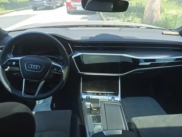 Audi A6L — Фото автомобиля 12