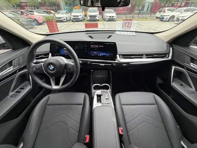 BMW X1 — Фото автомобиля 9