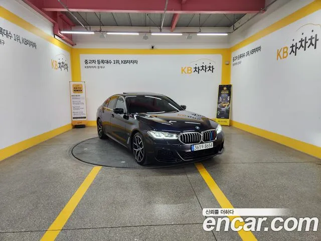Фотография автомобиля — BMW 5 Series G30