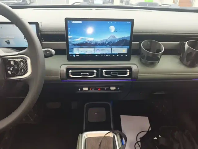 Baojun Yep Plus — Фото автомобиля 12