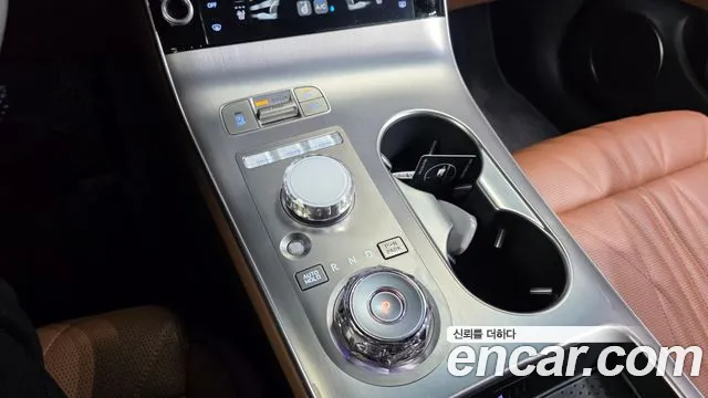 Genesis GV70 3.5T Бензин AWD — Фото автомобиля 9