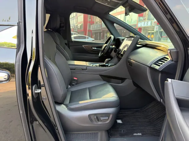 Toyota Vellfire — Фото автомобиля 15