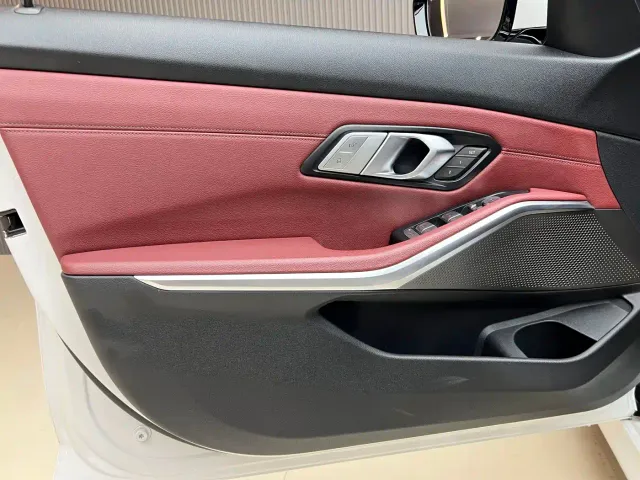 BMW 3 Series — Фото автомобиля 14