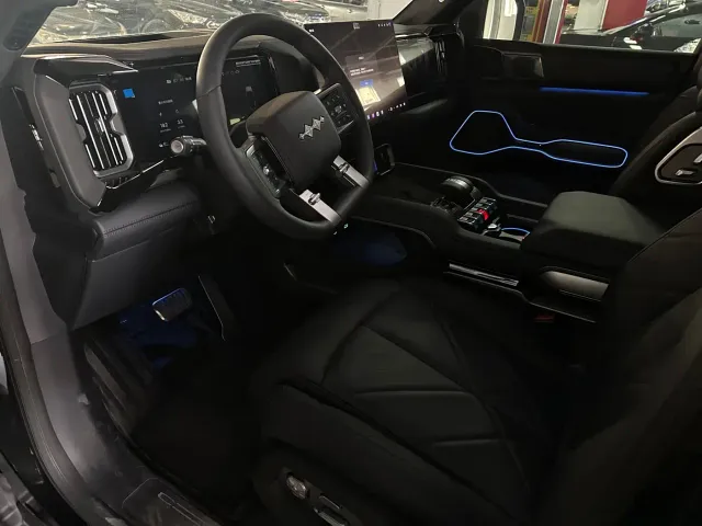 BYD FangChengBao Leopard 8 — Фото автомобиля 5