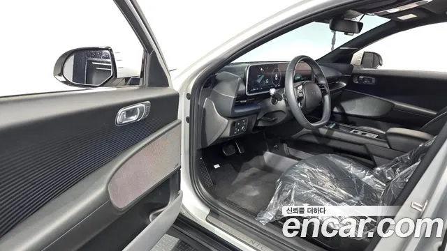 Hyundai Ioniq 6 — Фото автомобиля 10