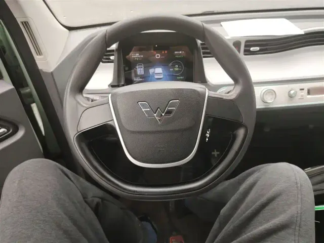 Wuling Hongguang Mini EV — Фото автомобиля 10
