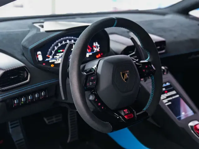 Lamborghini Huracan — Фото автомобиля 13