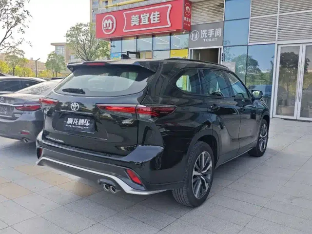 Toyota Crown Kluger — Фото автомобиля 8