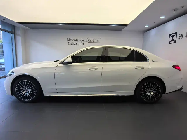 Mercedes-Benz C-Class — Фото автомобиля 3