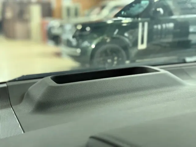 Toyota Alphard — Фото автомобиля 10