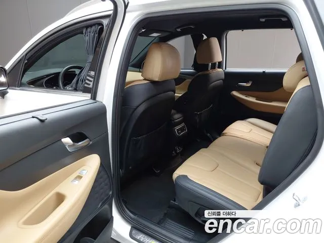 Hyundai Santafe — Фото автомобиля 9