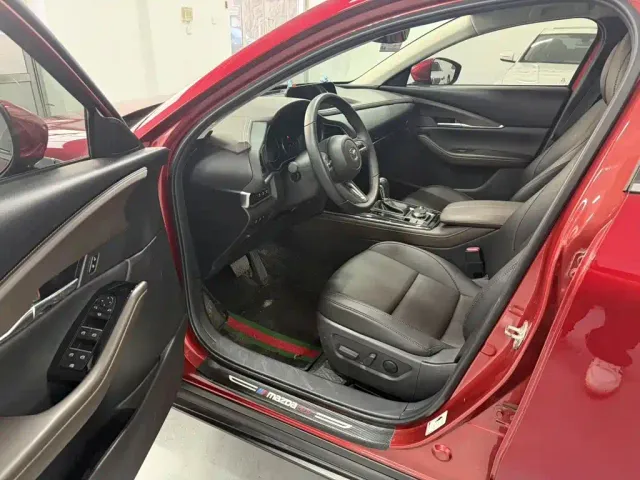 Mazda CX-30 — Фото автомобиля 5